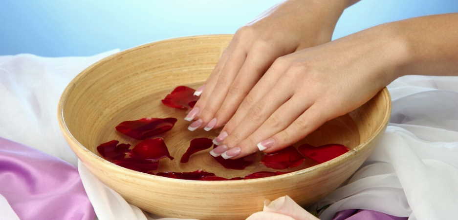 soak nails